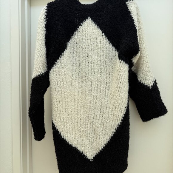 Ragdoll Long Black and White Graphic Sweater Size S - Picture 2 of 3